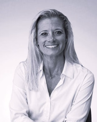Elaine Silva, Realtor Associate