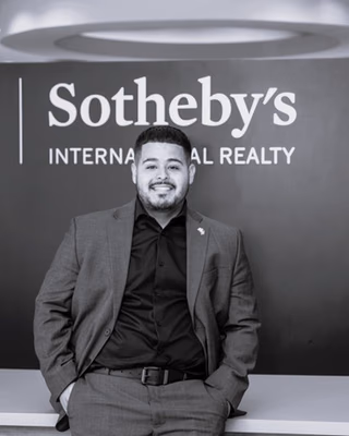 Erwin Gonzalez, Realtor Associate