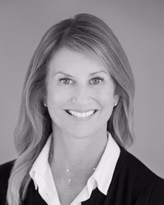 Lisa Paragary, Realtor Associate