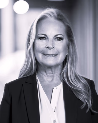 Pattie Hinrichs, Realtor Associate