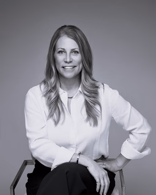 Sara Raudelunas, Realtor Associate